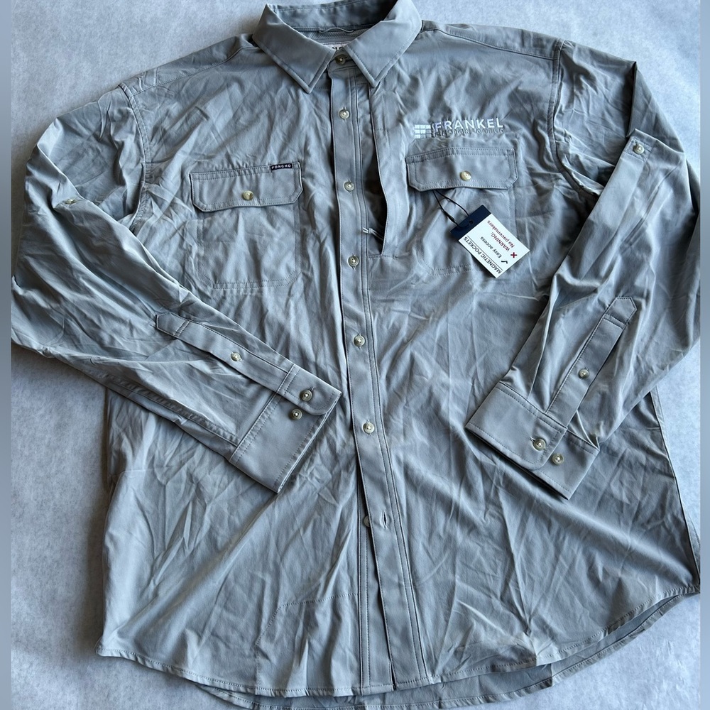 Poncho L Men's Button Up Gray Shirt Magnetic Pockets Vented Fishing Outdoor Hike